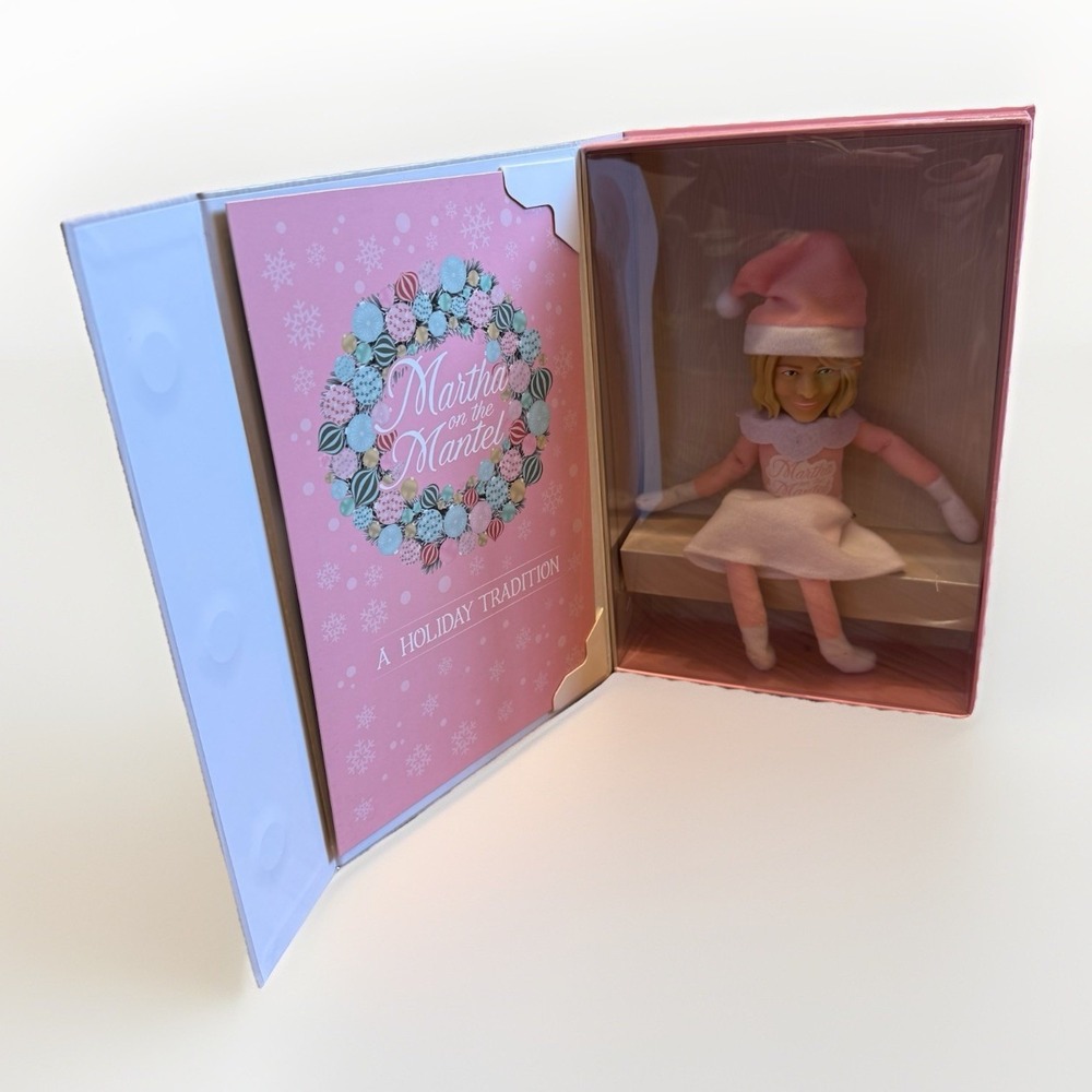 Martha on‎ the Mantle 2025 Collectors Edition Martha Stewart Brand New Sealed - Picture 2 of 5